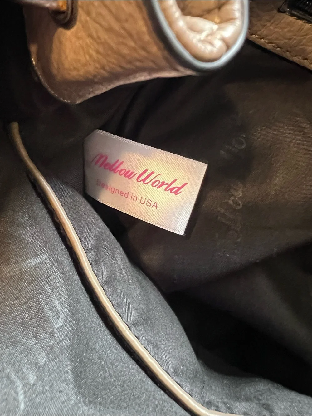 Mellow World elegant taupe